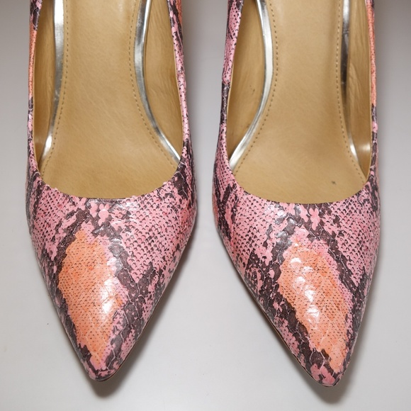 Coach Harlee Two Tone Snake Leather Pump Heels With Original Box, Size 9B - Picture 3 of 16